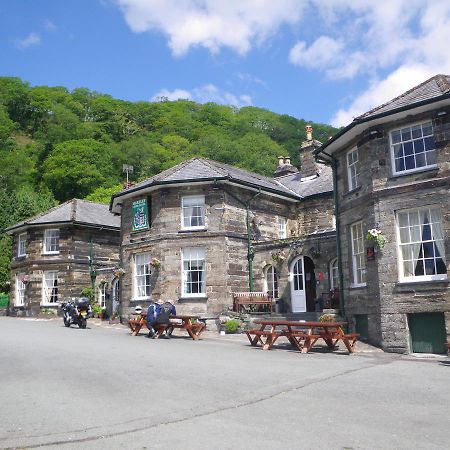 Hotel The Oakeley Arms Maentwrog Exterior foto