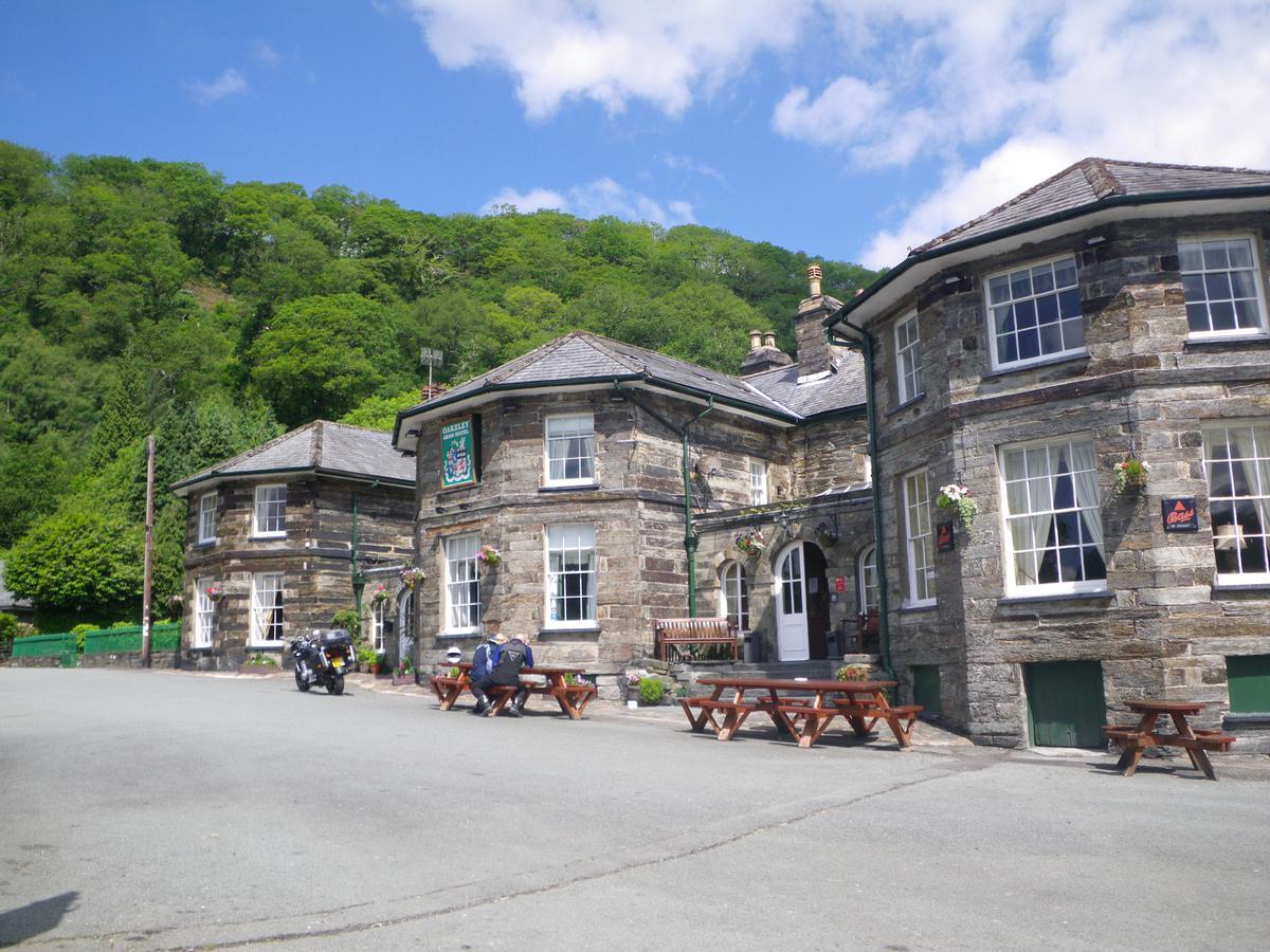 Hotel The Oakeley Arms Maentwrog Exterior foto