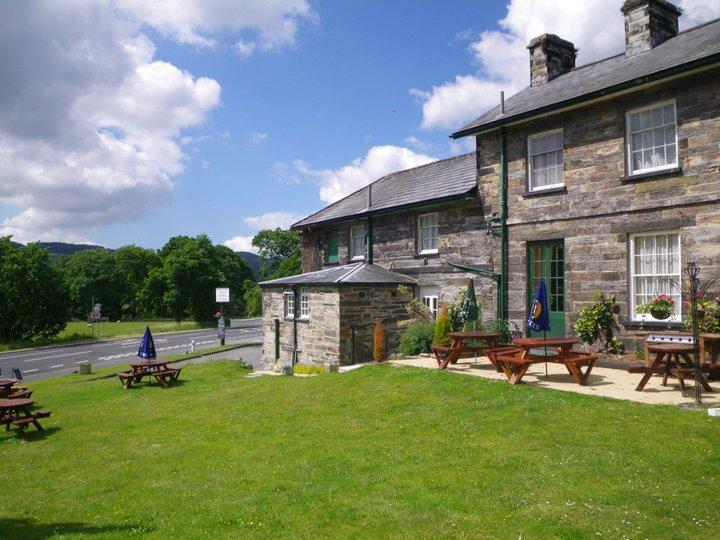 Hotel The Oakeley Arms Maentwrog Exterior foto